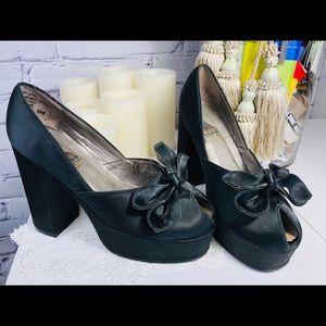 RARE 🤩 superbe sexy Vintage Aldo black satin Pin-up Heel size:9